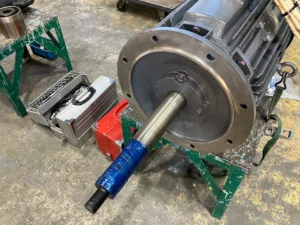 東芝産業機器システム トップランナーモーター（プレミアムゴールドモートル）の整備｜モーターメンテナンス.com｜昭和電機株式会社