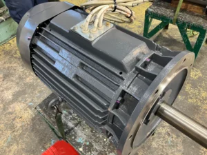 東芝産業機器システム トップランナーモーター（プレミアムゴールドモートル）の整備｜モーターメンテナンス.com｜昭和電機株式会社